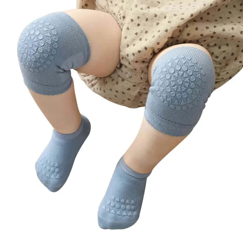 Little Steps Knee Pad & Sock Set — alternate product view 3