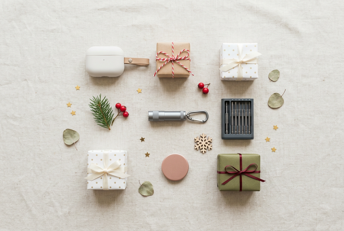 Flat-lay of small gadget stocking fillers