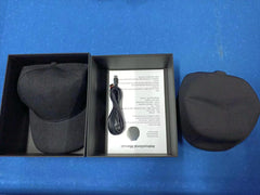 Wearable red light LED cap with rechargeable battery pack